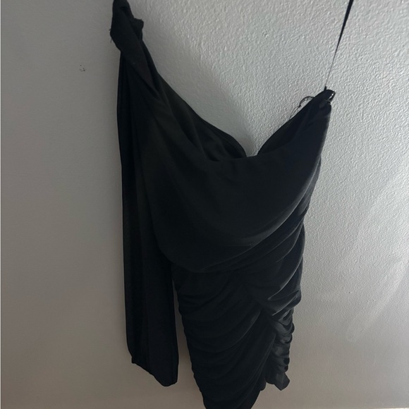 Hello Molly Not history  Black One-Shoulder Dress size S NWT - Picture 2 of 6
